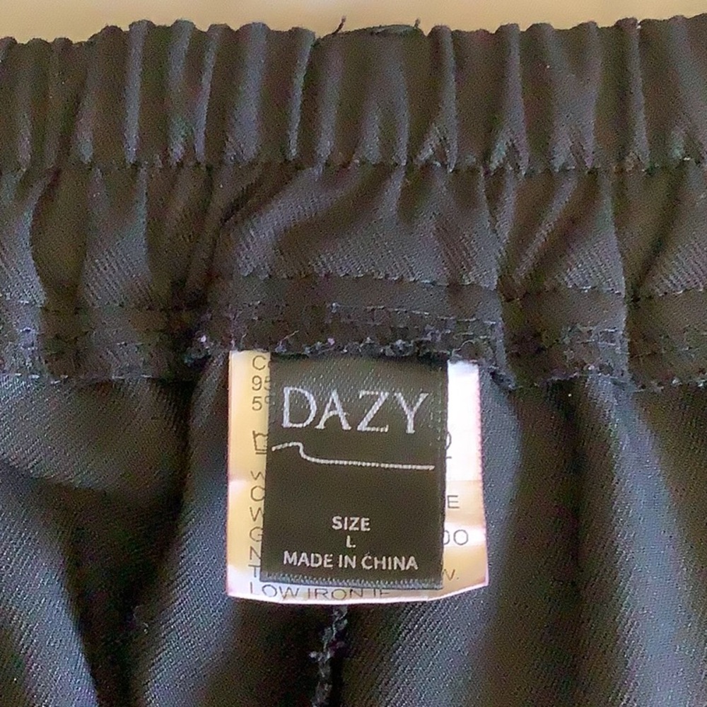 Black Wide-Leg Dress Pants with Relaxed Fit - Picture 6 of 6